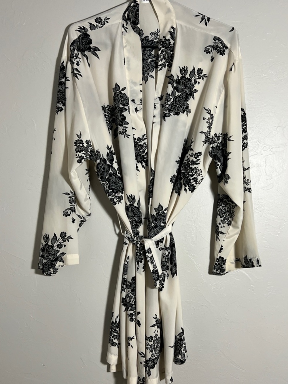 Calvin Klein Cream Satin Kimono Robe with Black Floral Print